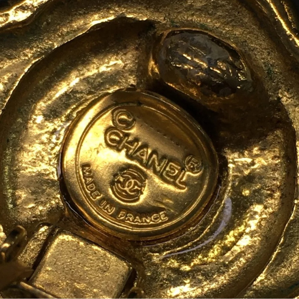 CHANEL CC Logo Gold Tone Earrings - Picture 8 of 8